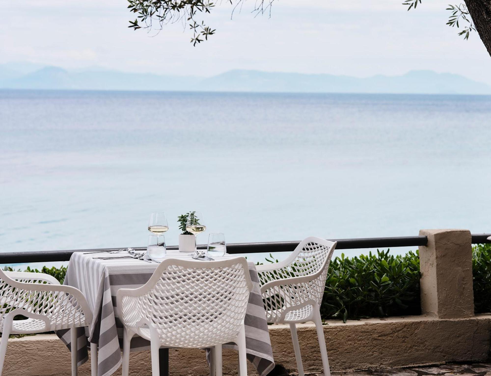 Aeolos Beach Resort Gastouri  Exterior foto